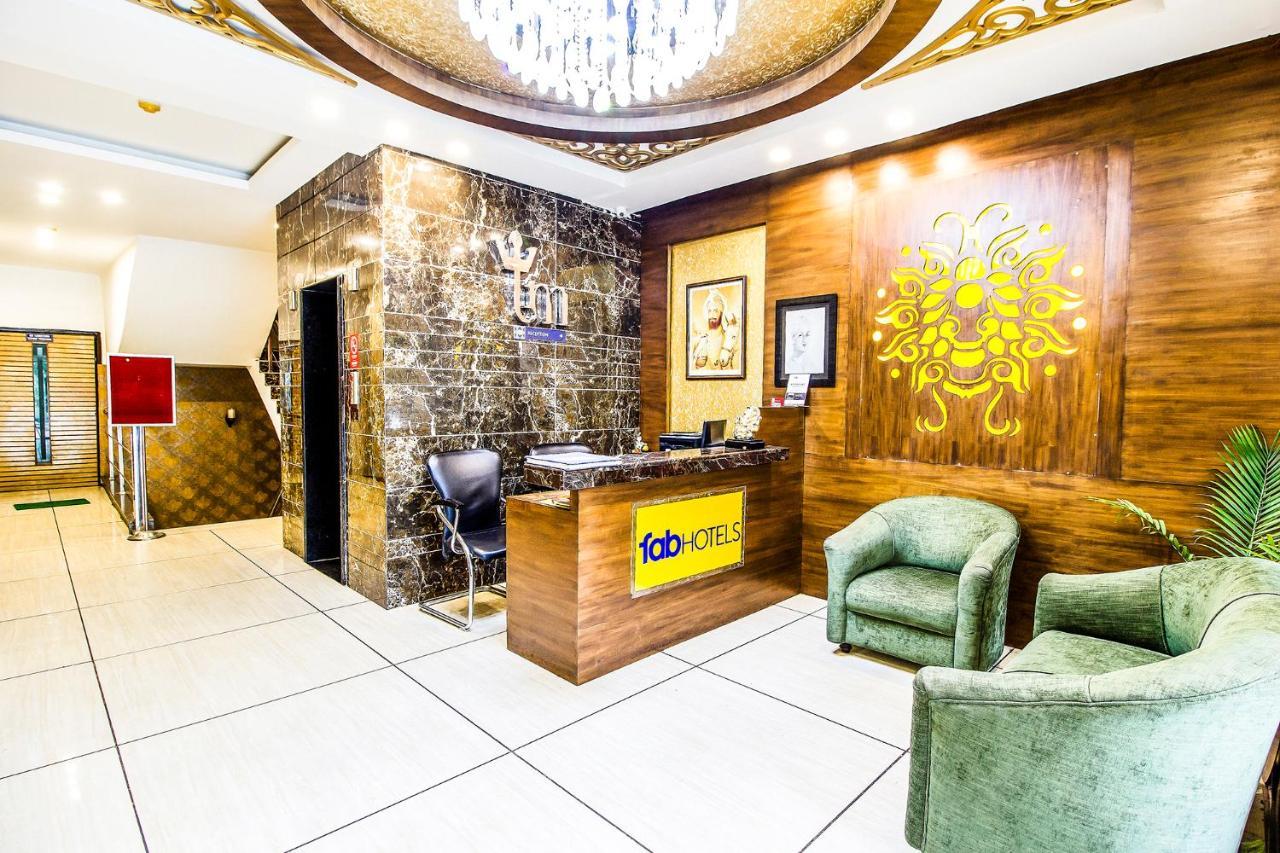 Fabhotel Le Monarque Chandīgarh Exterior foto