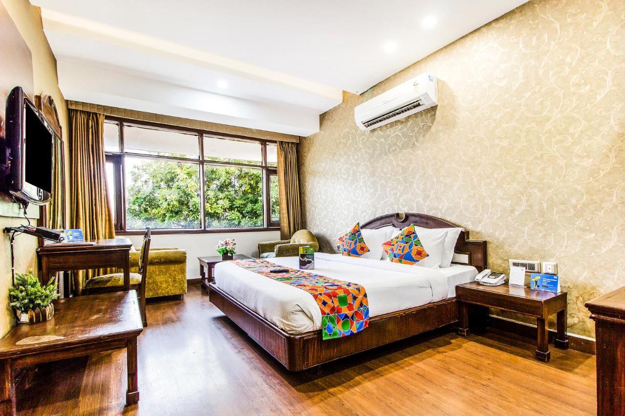 Fabhotel Le Monarque Chandīgarh Exterior foto